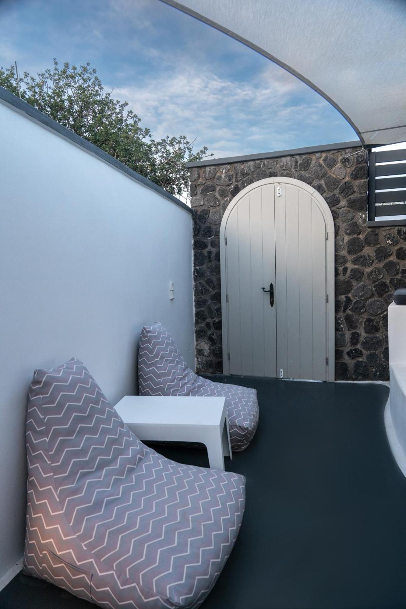 Sun Naam Home Santorini With Heated Jacuzzi Картерадос Екстериор снимка